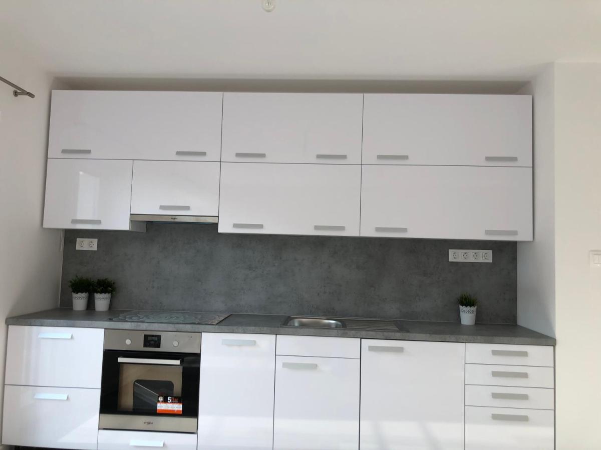 Appartement Szeged Gyoengye Delux Extérieur photo